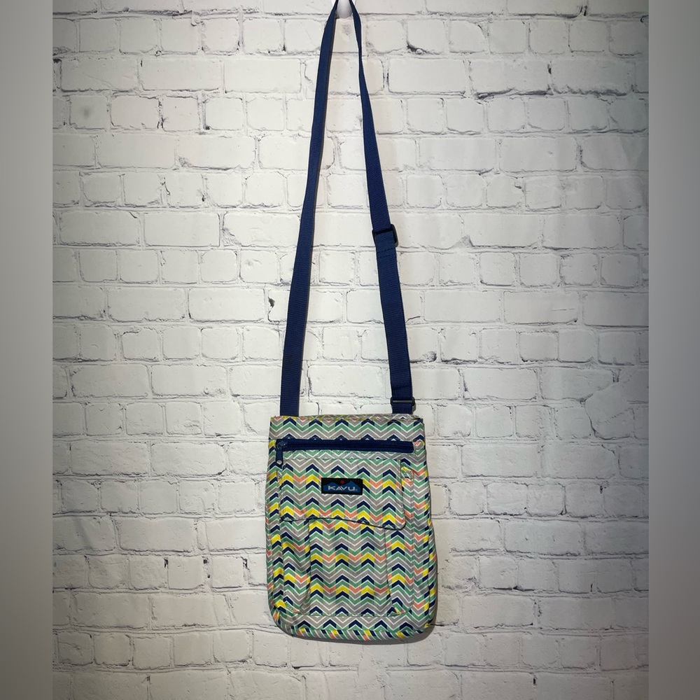 Kavu Keeper Chevron Print Crossbody Bag